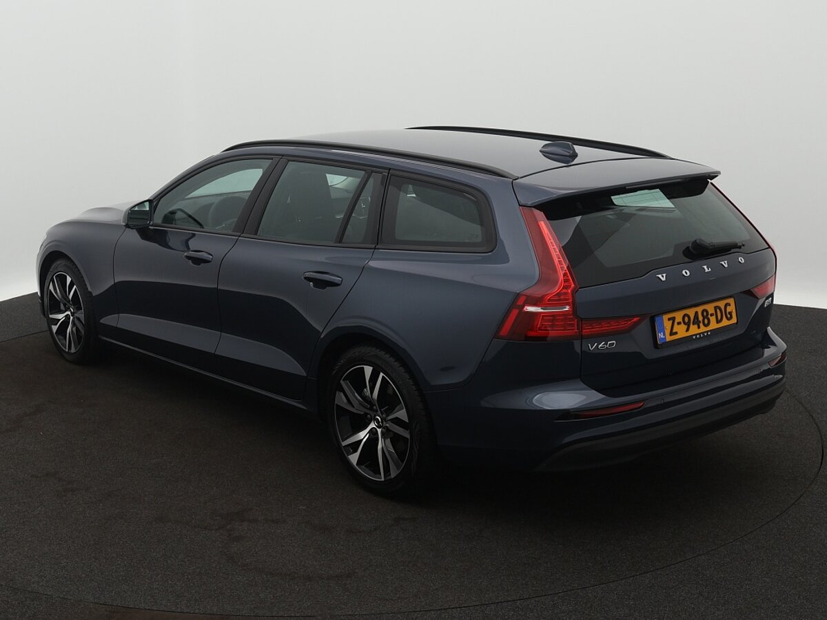 40913604 volvo v60 2 0 b3 essential edition 3 02