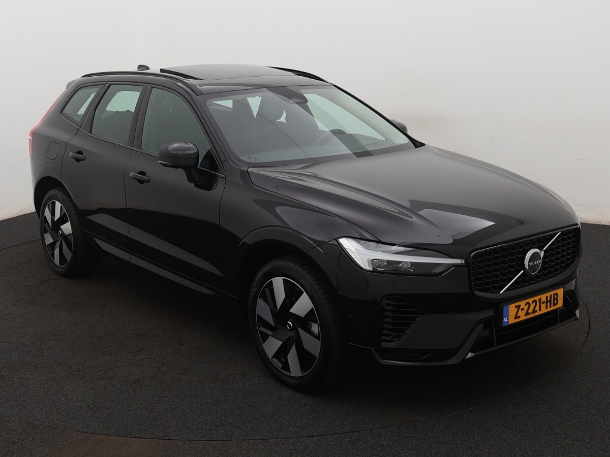 42497112 volvo xc60 2 0 t6 awd ultimate dark trekhaak panorama dak harman kard 8 05