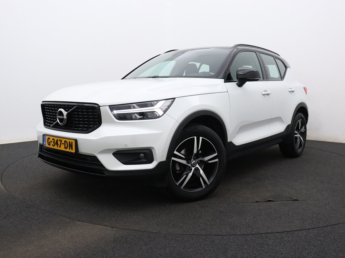 39057381 volvo xc40 1 5 t3 r design 216ba6