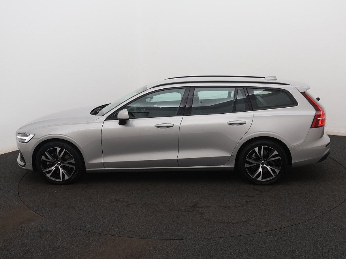 40923694 volvo v60 2 0 b3 essential edition 2 09