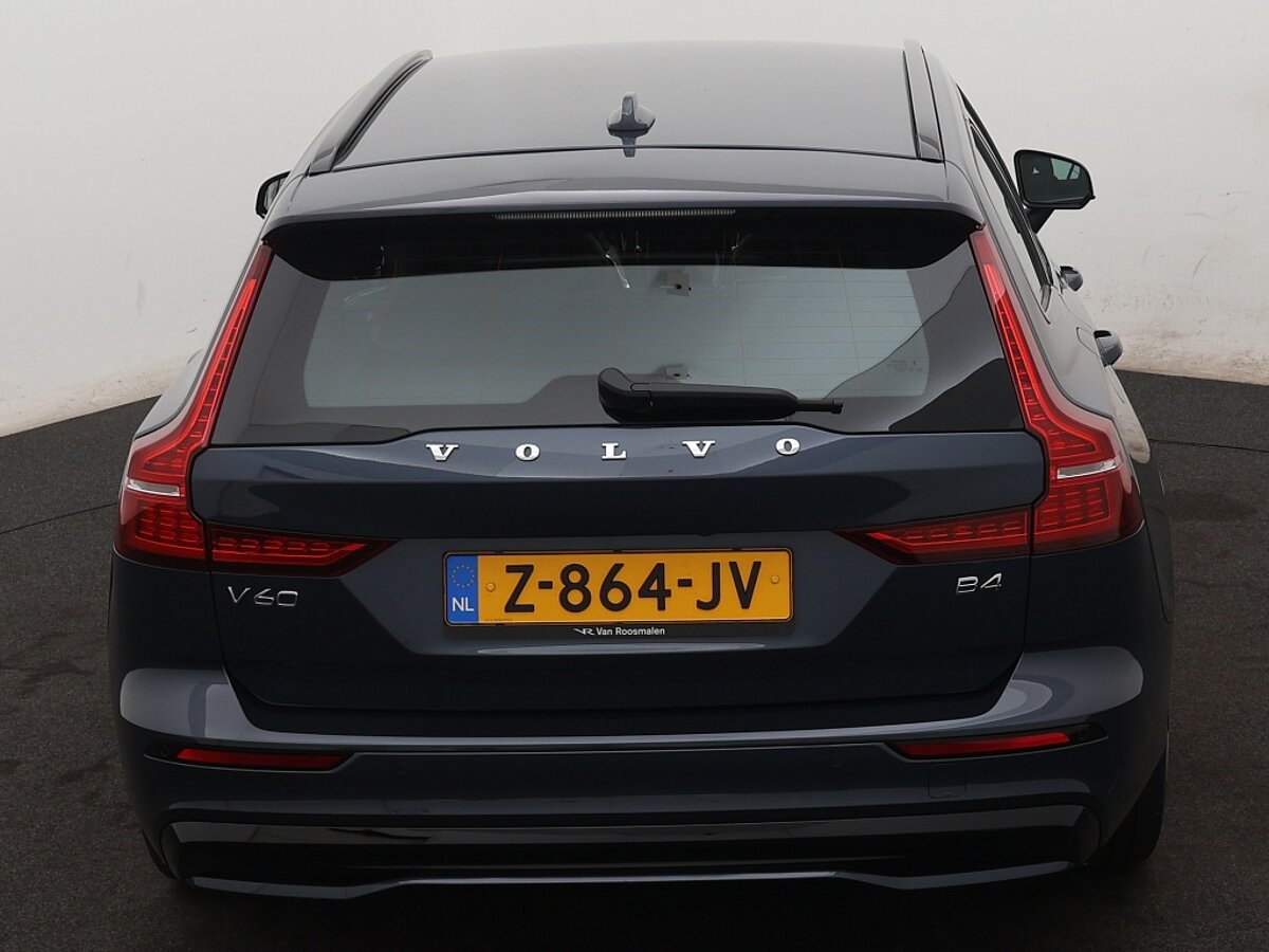 40448969 volvo v60 2 0 b4 plus dark trekhaak 9