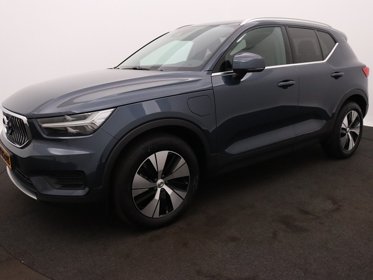 42084199 volvo xc40 1 5 t4 rech inscrexp 73