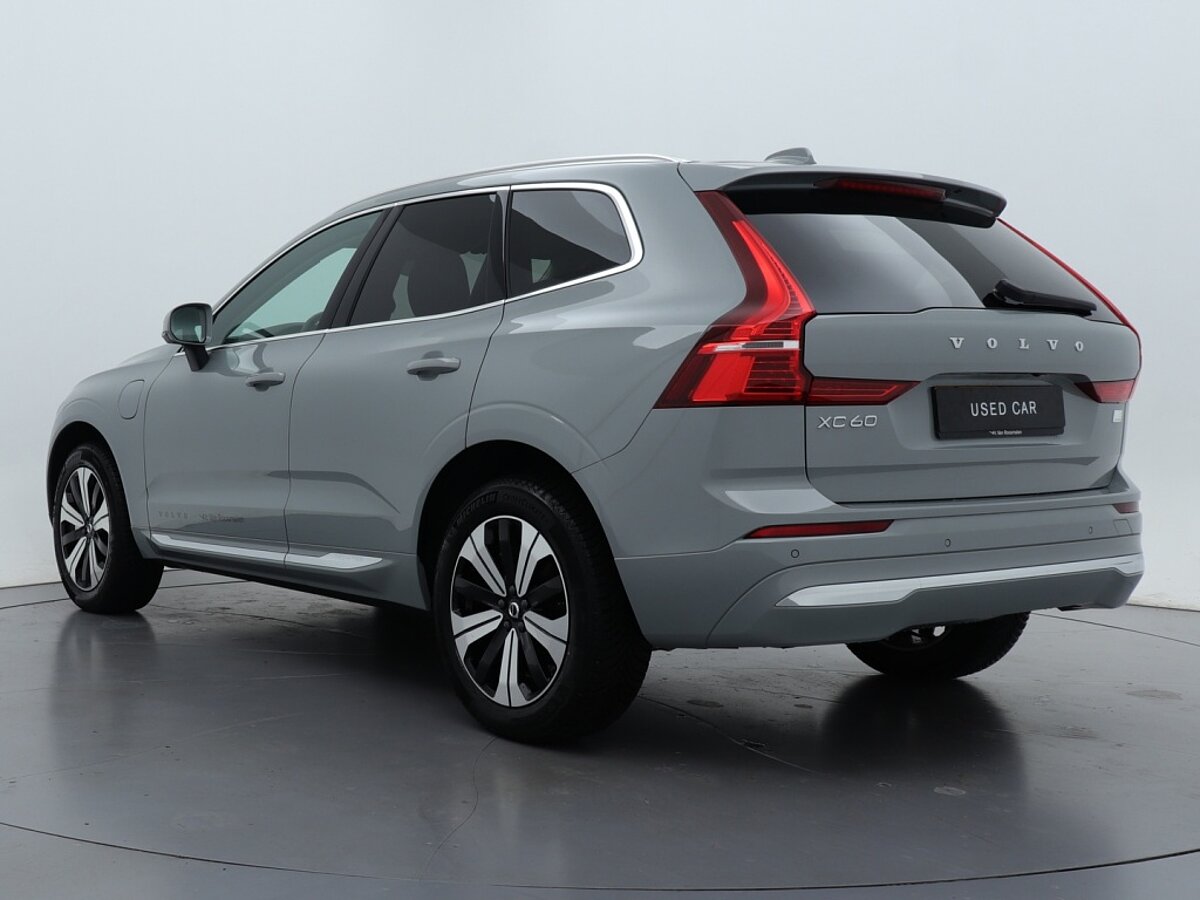 39981298 volvo xc60 2 0 t6 awd essential edition 7 02