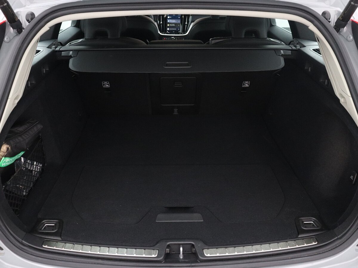 40001268 volvo v60 2 0 b4 plus dark trekhaak blis lederen bekleding 14