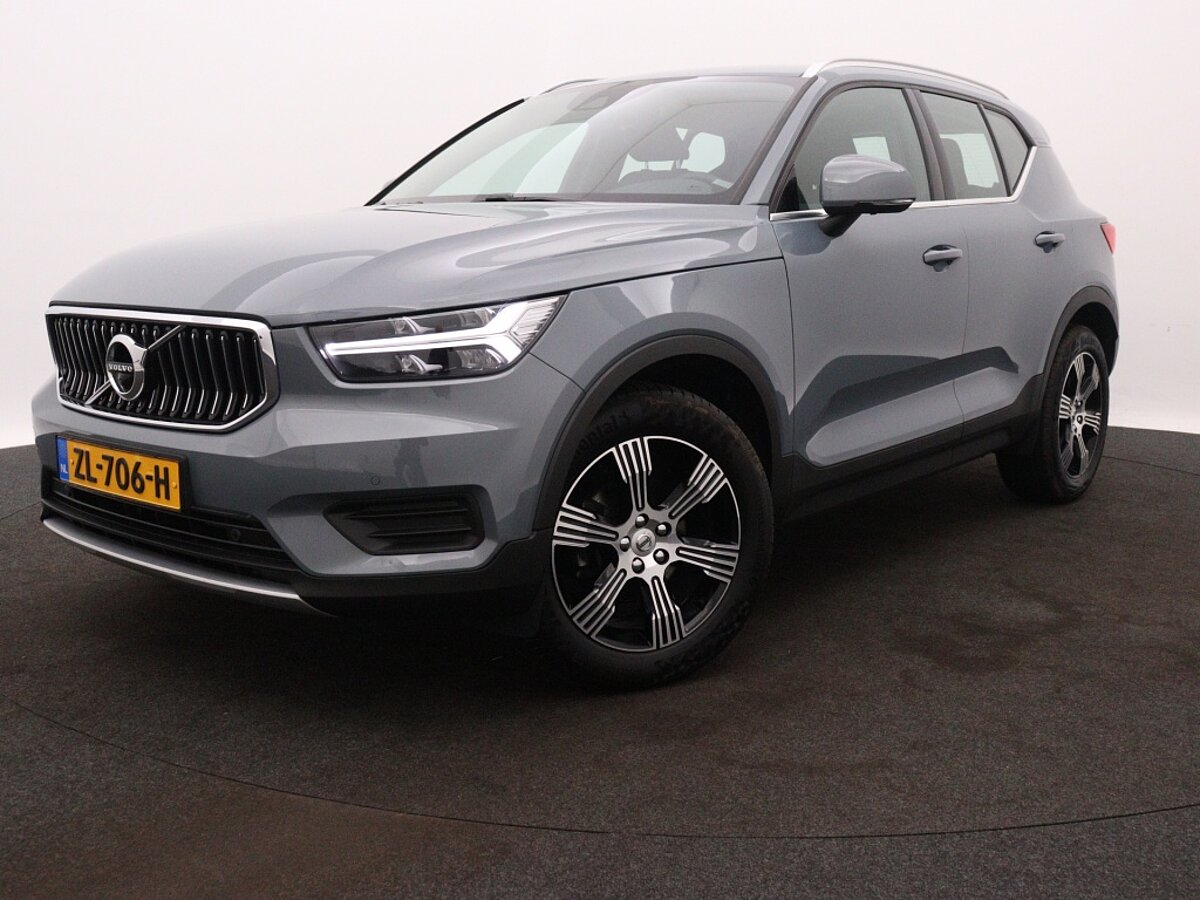 42194299 volvo xc40 1 5 t3 inscription leder trekhaak 81