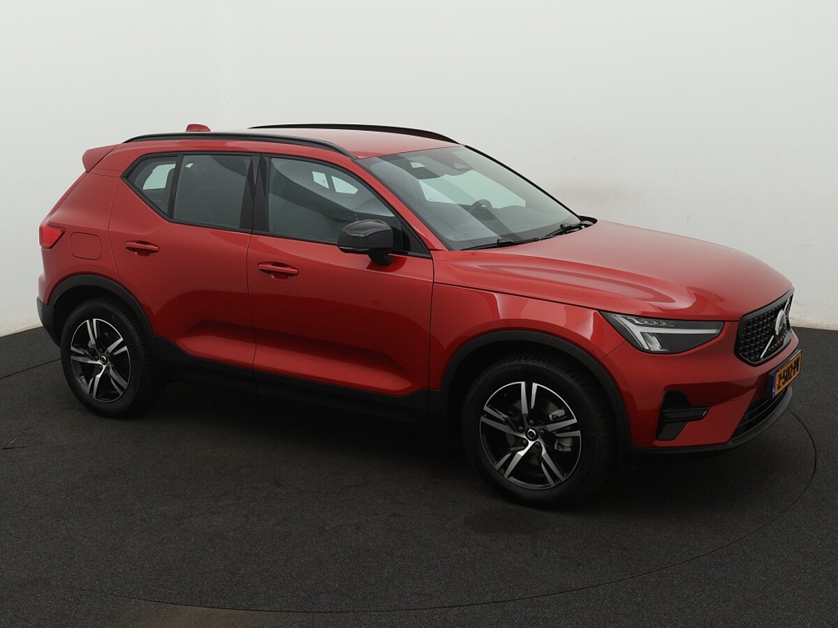 40714365 volvo xc40 2 0 b4 plus dark f42d08