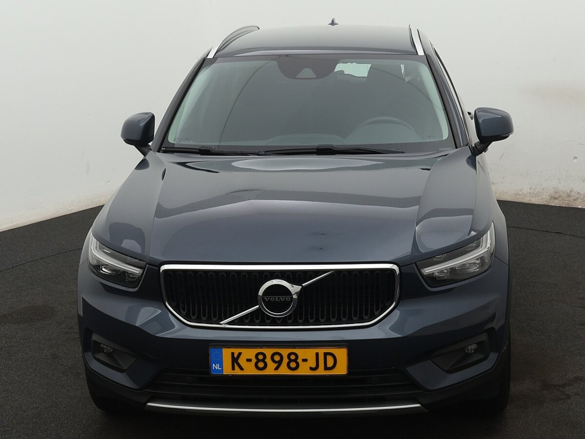 40233275 volvo xc40 1 5 t2 business pro 9 02