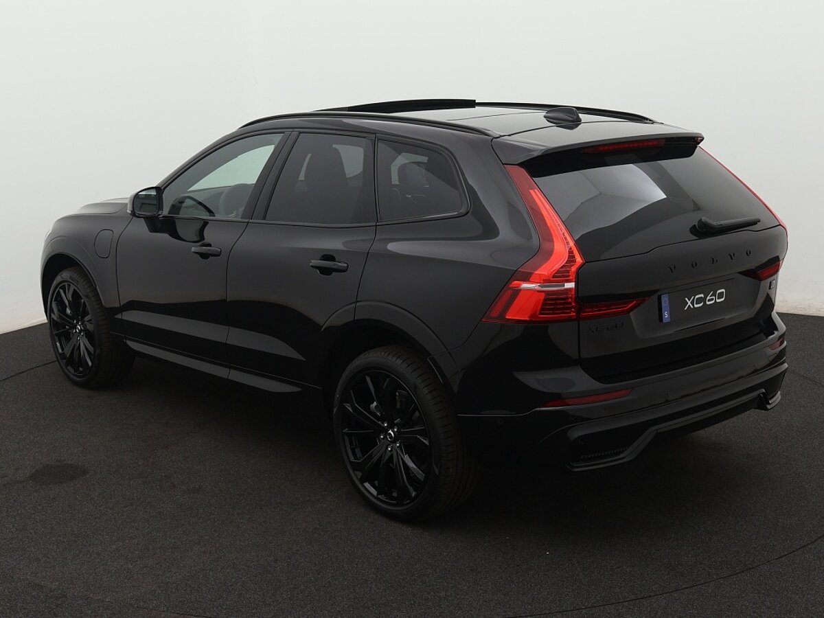 38829003 volvo xc60 2 0 t8 awd ultimate black ed luchtvering 360 camera geluid 3 03