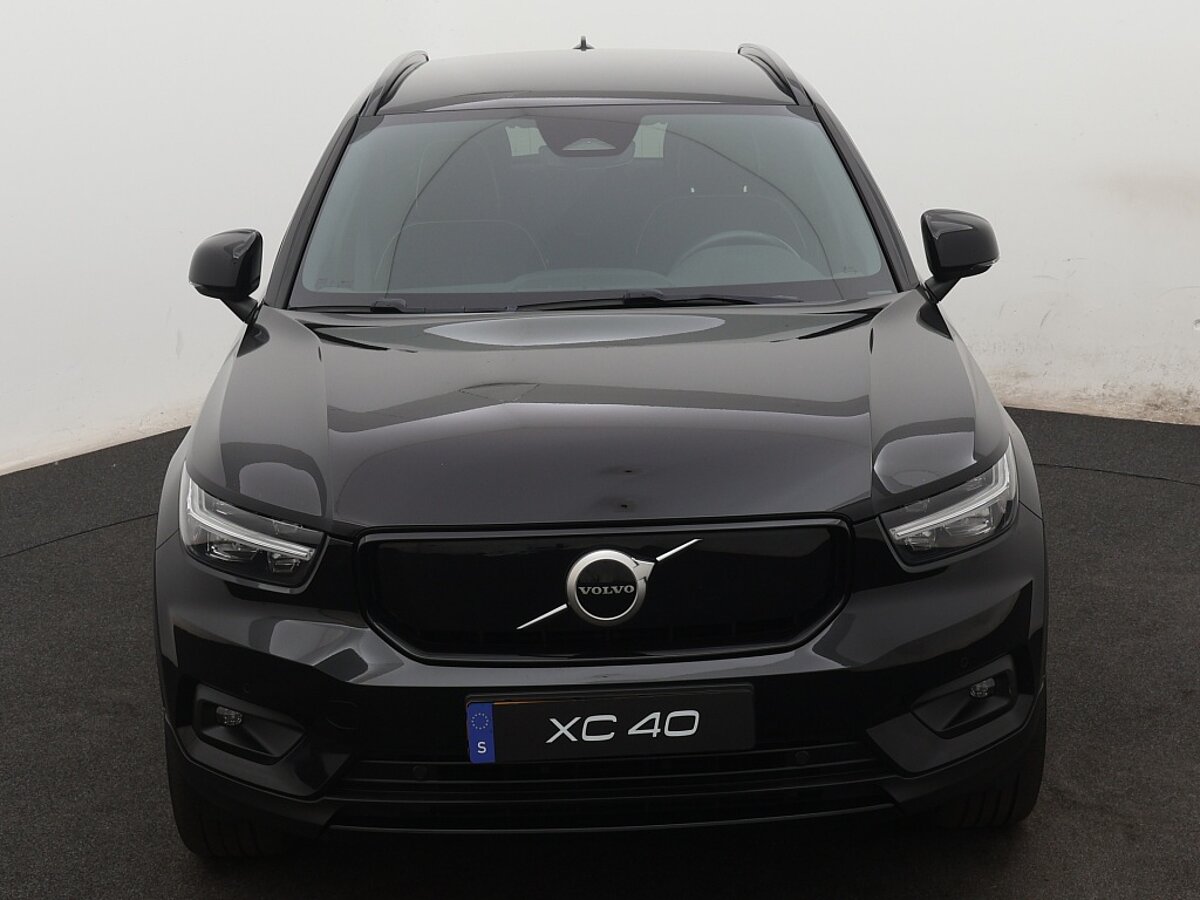 39937038 volvo xc40 recharge p8 awd r design 8