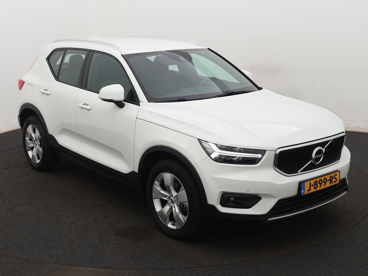 40368607 volvo xc40 1 5 t2 business pro 7 02