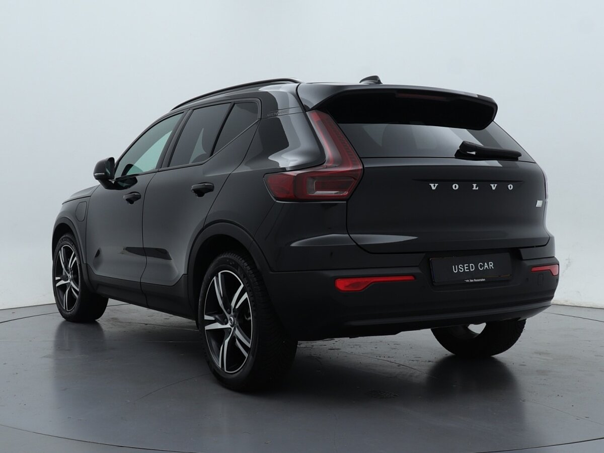 41293023 volvo xc40 1 5 t5 r ult dark 8 04