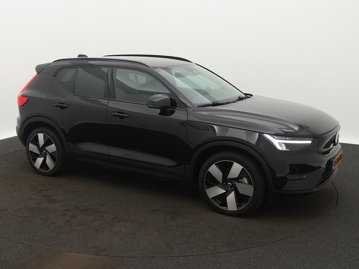 42143888 volvo xc40 recharge plus 70 kwh trekhaak 20 inch 02