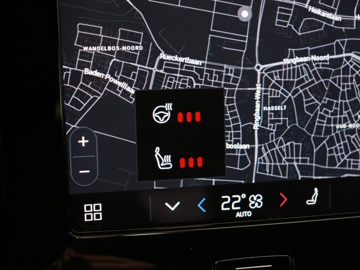 37728979 volvo xc40 recharge plus 70 kwh 90f540