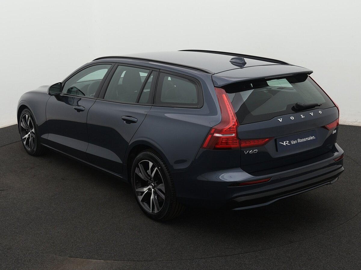 40173625 volvo v60 v60 b4 plus dark harman kardon audio nieuw uit voorraad 3 02