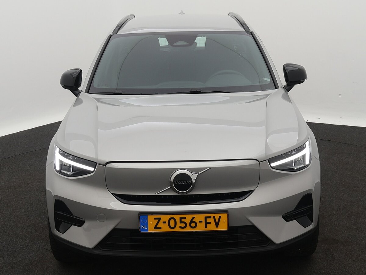 41294340 volvo xc40 extended plus 82 kwh 8 02