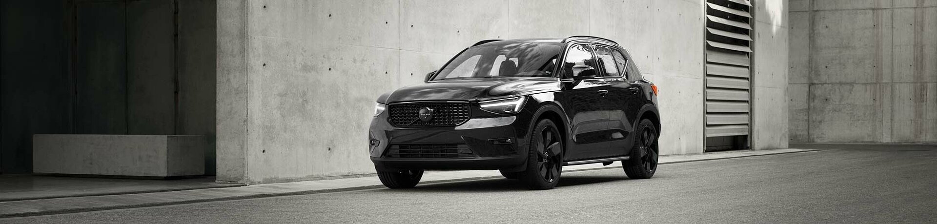 Volvo xc40 model header