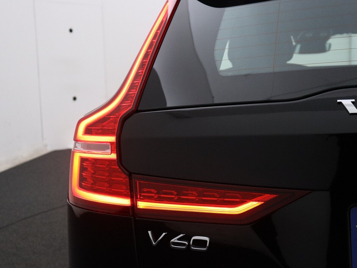 39204229 volvo v60 2 0 b4 plus dark bfbb7e