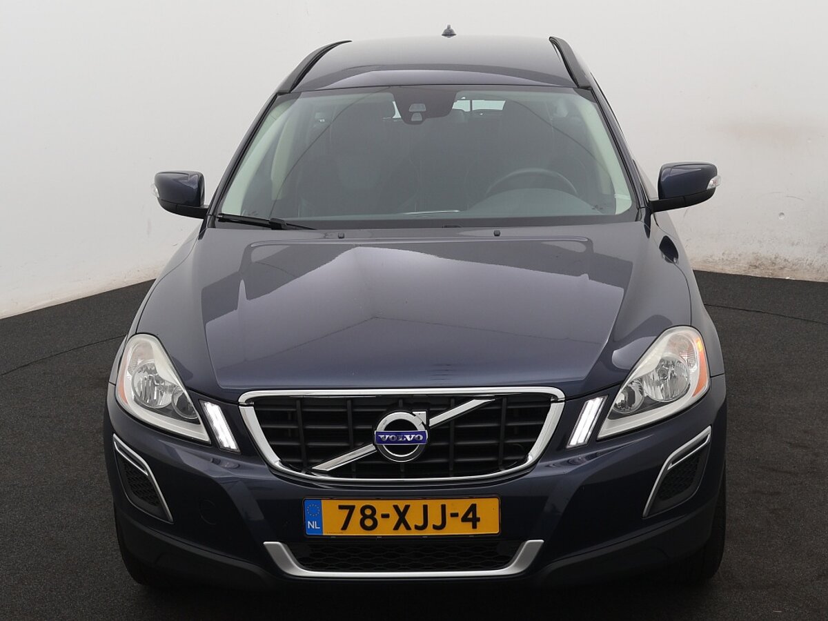 40079265 volvo xc60 2 0 t5 kinetic 9 06