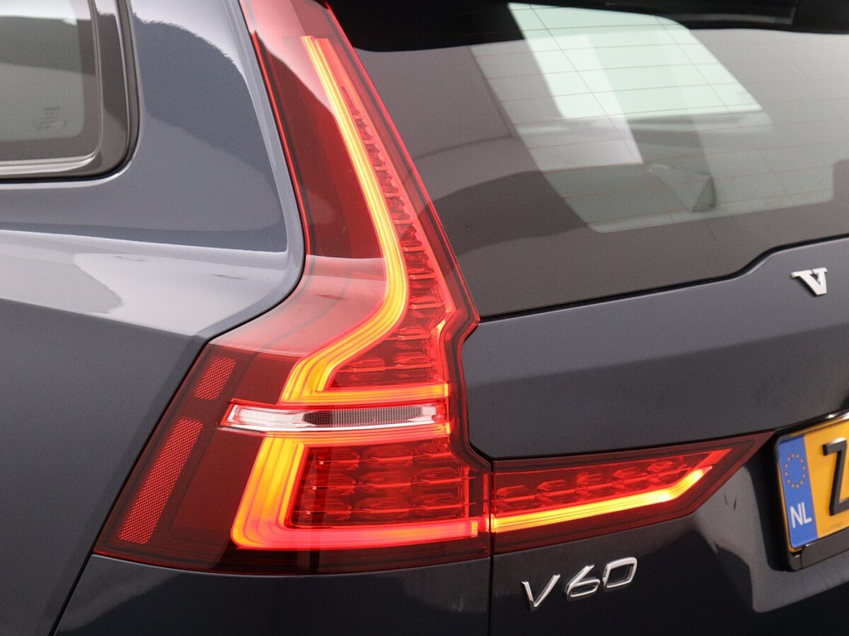 40020627 volvo v60 2 0 t6 awd plus dark 89f1eb