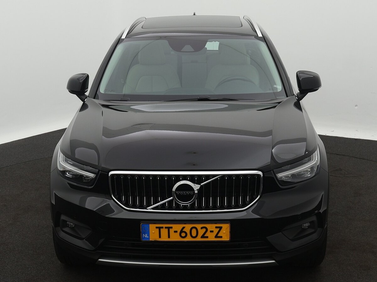 41564672 volvo xc40 2 0 t4 inscription 8 02