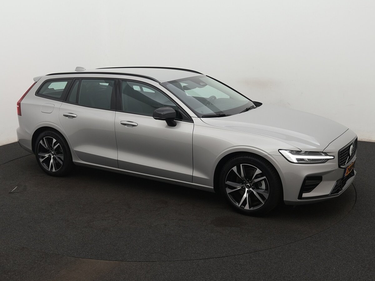 40448999 volvo v60 2 0 b4 plus dark trekhaak 11