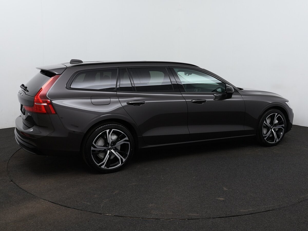 40173247 volvo v60 v 60 b4 plus dark 19 lm panoramadak nieuw uit voorraad lev 8 03