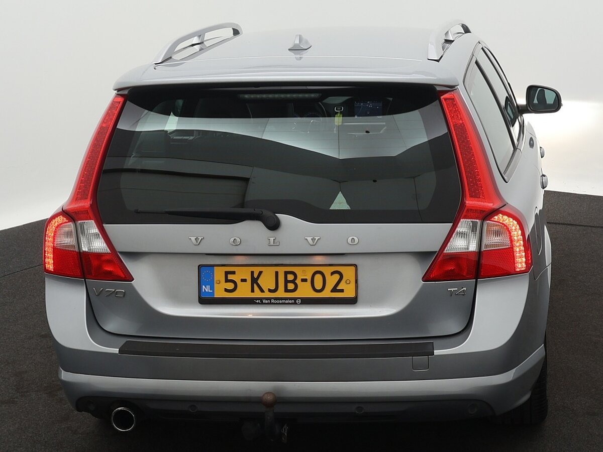 40220134 volvo v70 1 6 t4 r edition lederen bekleding trekhaak 73