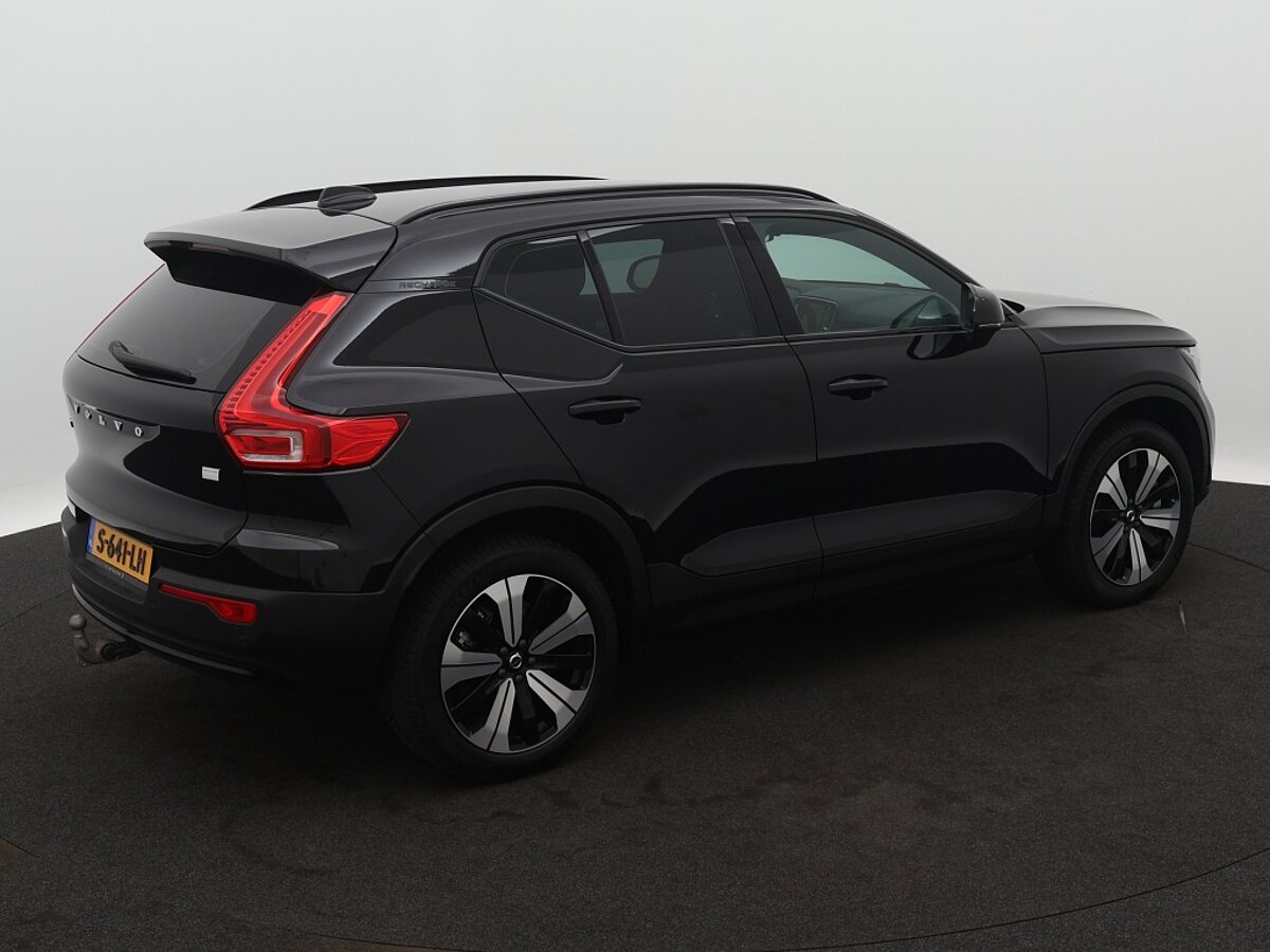 38361151 volvo xc40 recharge core trekhaak camera all season banden 71