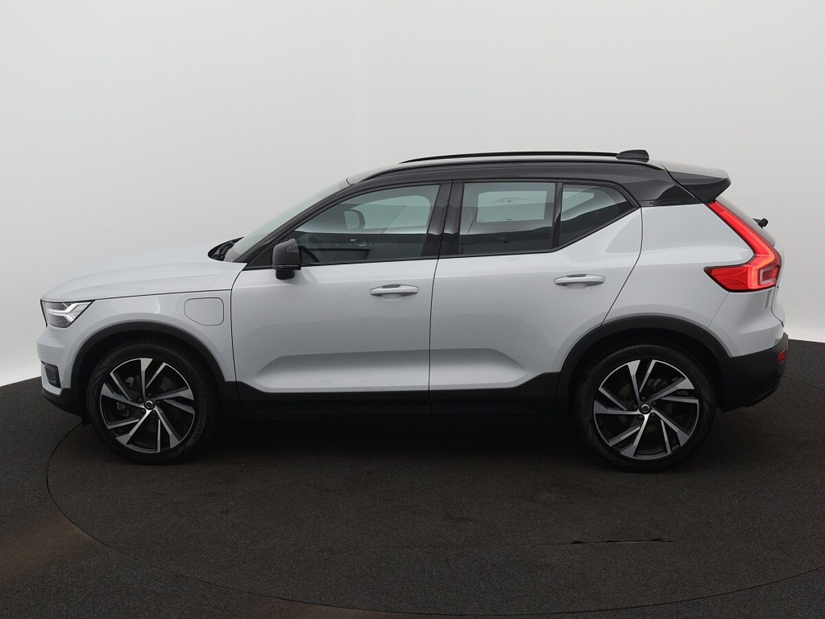 41571260 volvo xc40 t5 recharge r design driver assist 20 lm velgen park assi 2 04