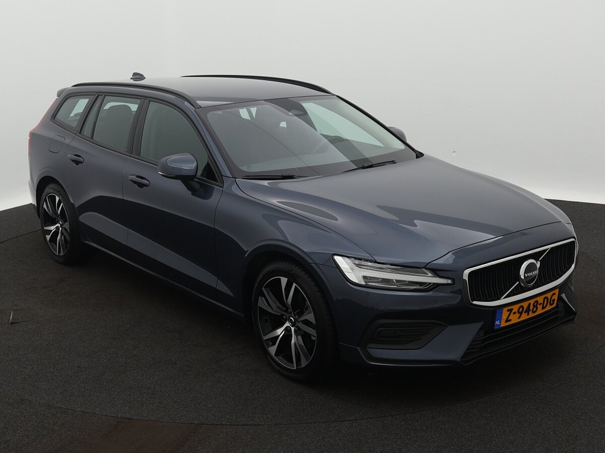 40913604 volvo v60 2 0 b3 essential edition 7 02