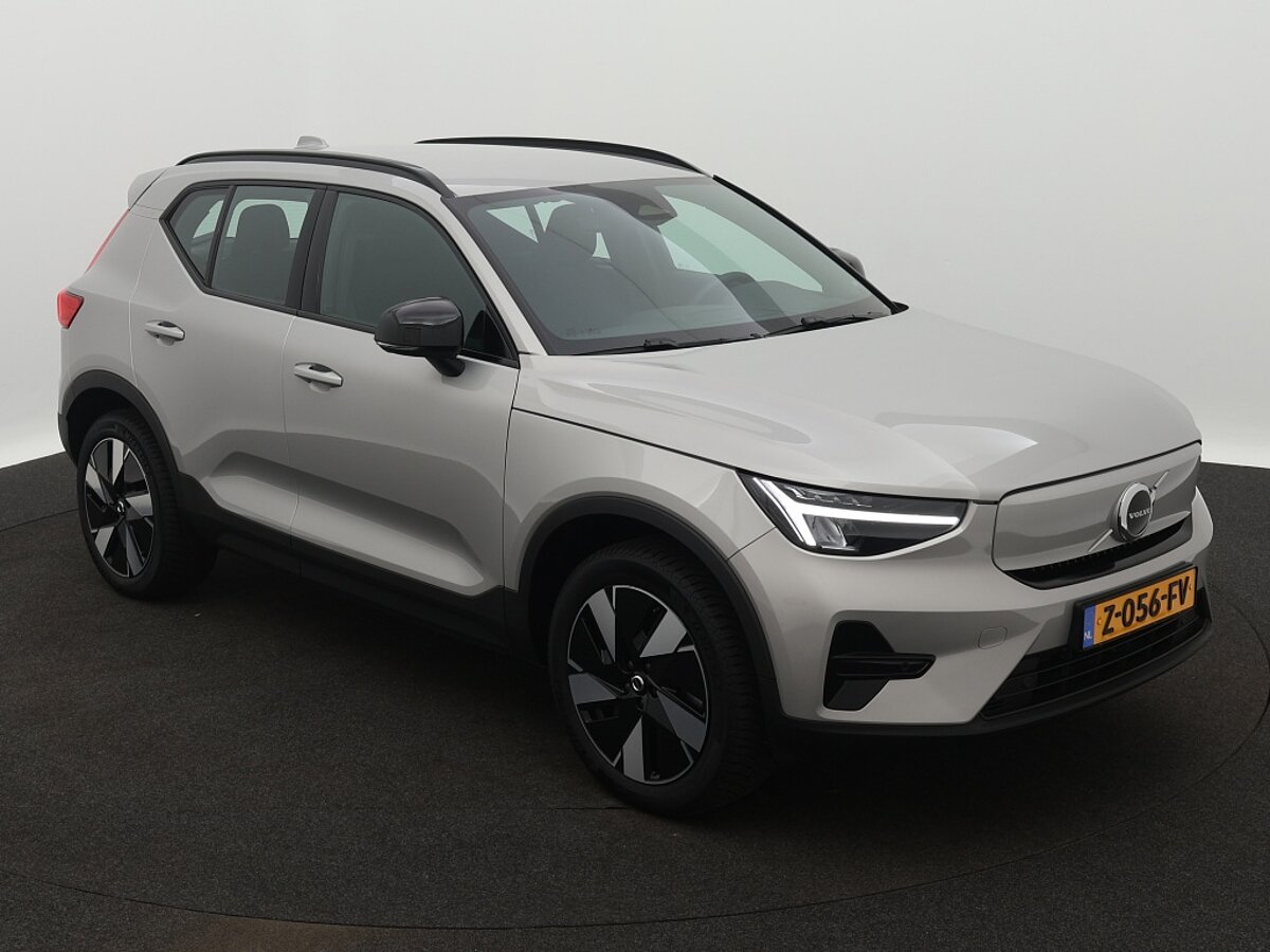 41294340 volvo xc40 extended plus 82 kwh 7 02