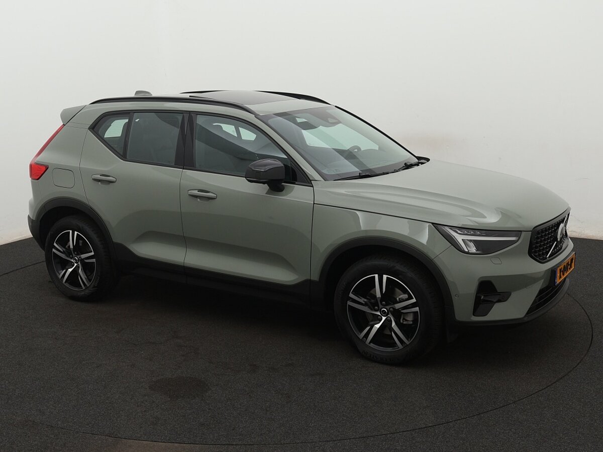 40231316 volvo xc40 2 0 b3 plus dark 66