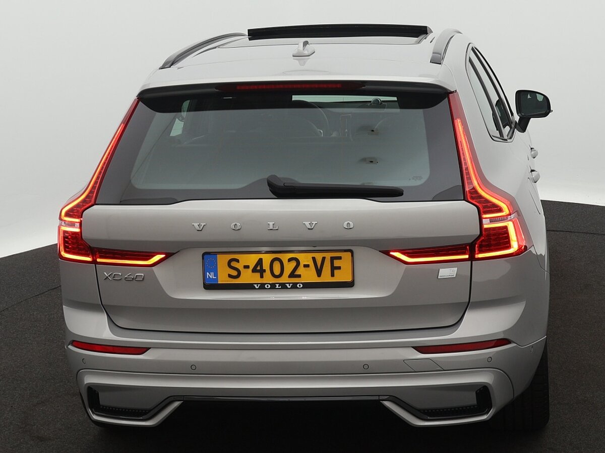 40965417 volvo xc60 2 0 t6 awd ultimate dark luchtvering bowers en wilkin audio 9 02