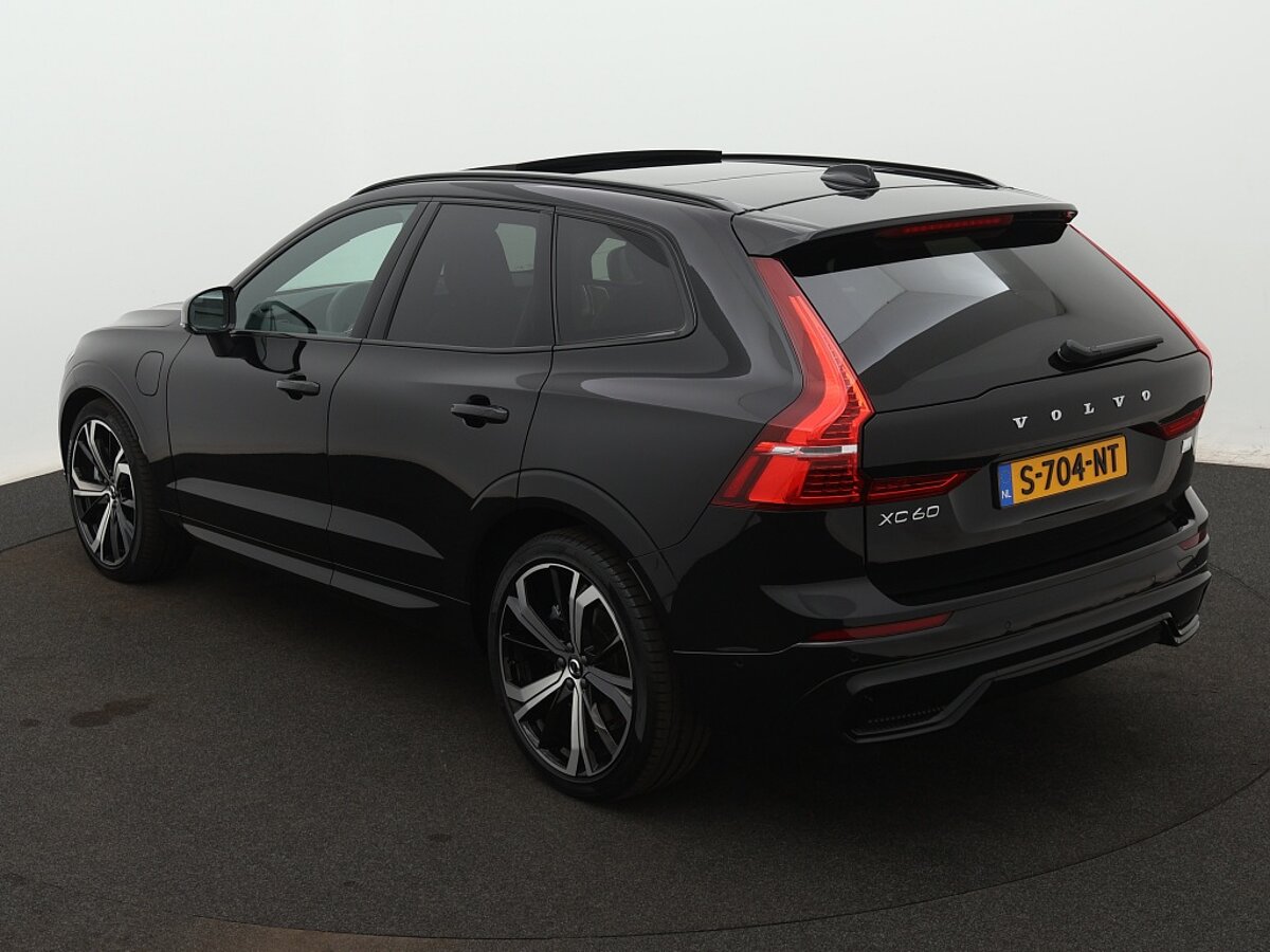 39778906 volvo xc60 2 0 t6 awd ultimate dark 3 01