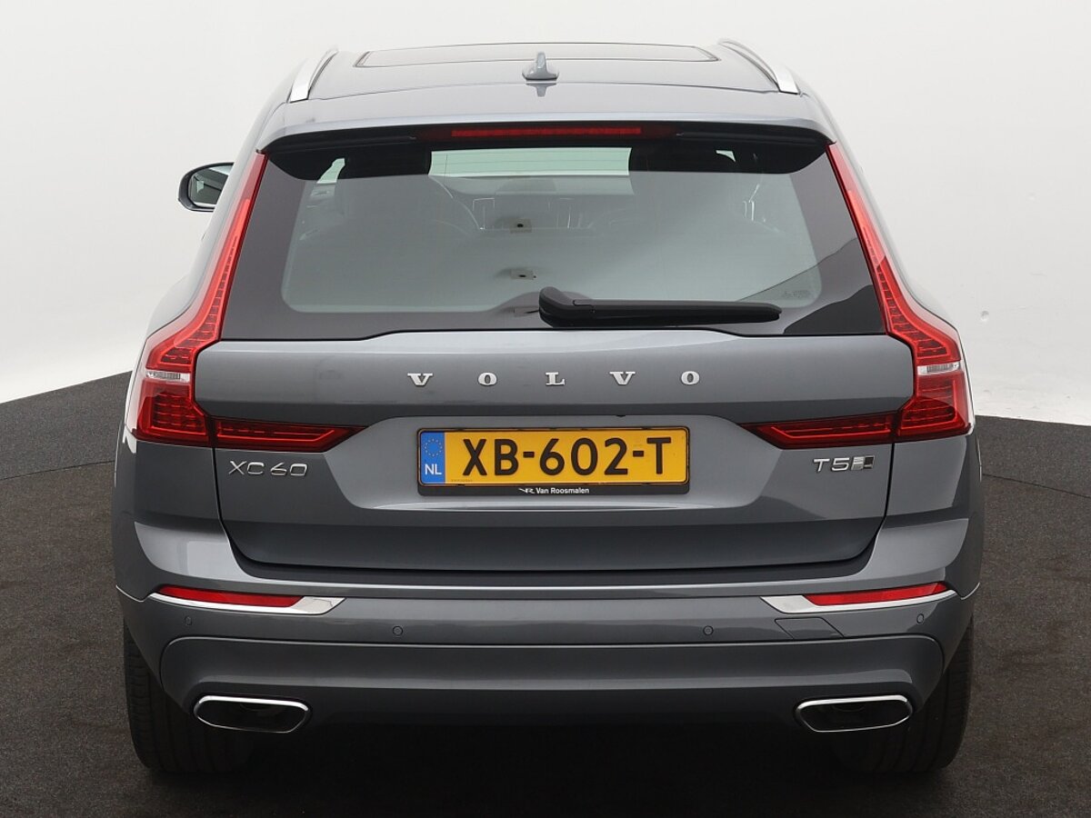 41755343 volvo xc60 2 0 t5 awd inscription luchtvering panoramadak standkachel 9