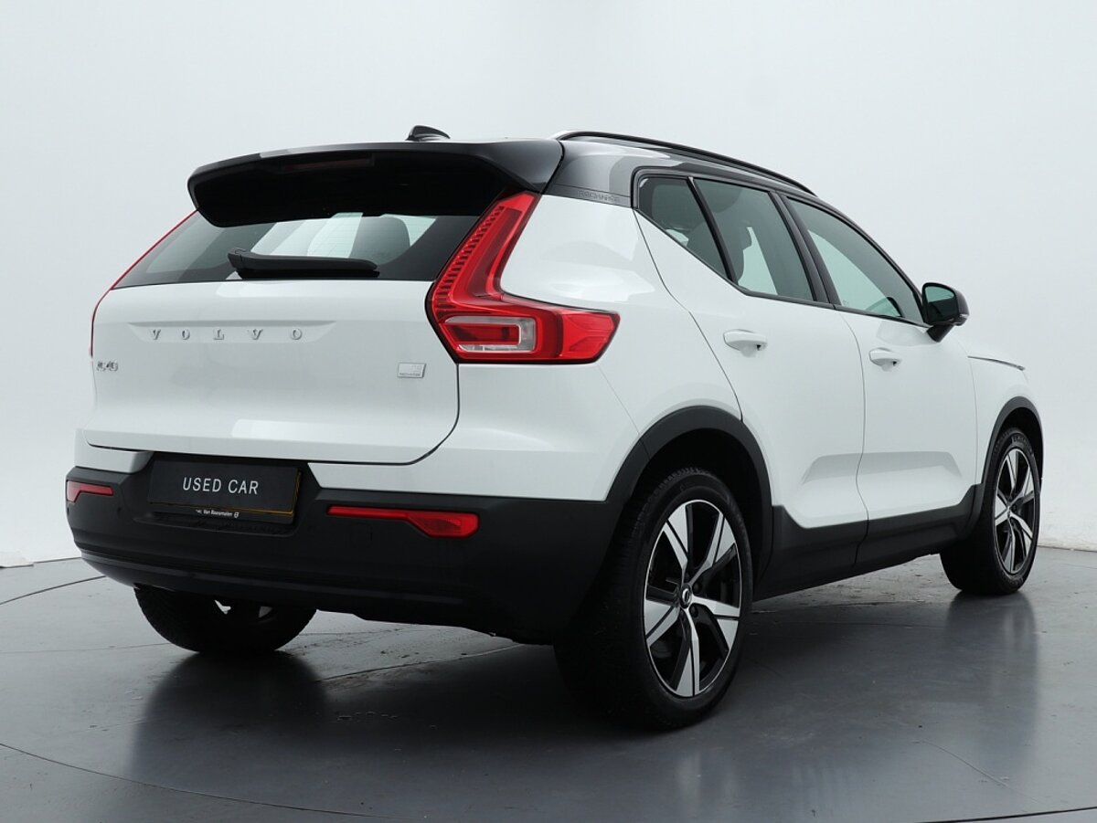 39177891 volvo xc40 recharge p8 awd r design 6 08