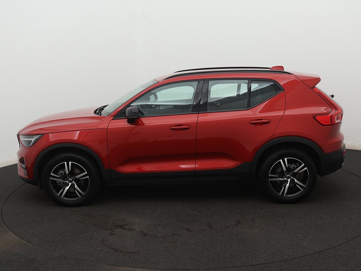 40262246 volvo xc40 2 0 b4 plus dark 2 02