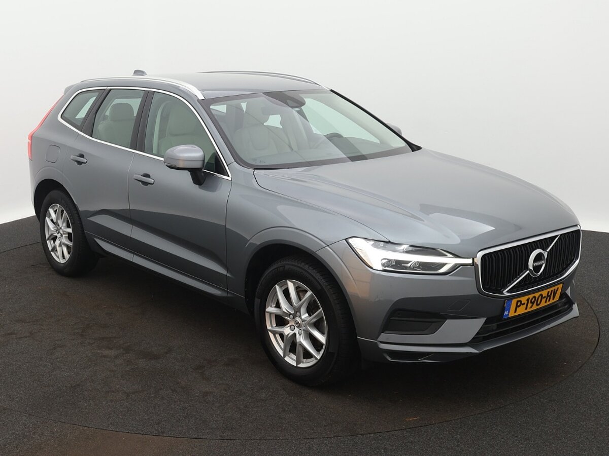 42111180 volvo xc60 2 0 d4 momentum 8 01