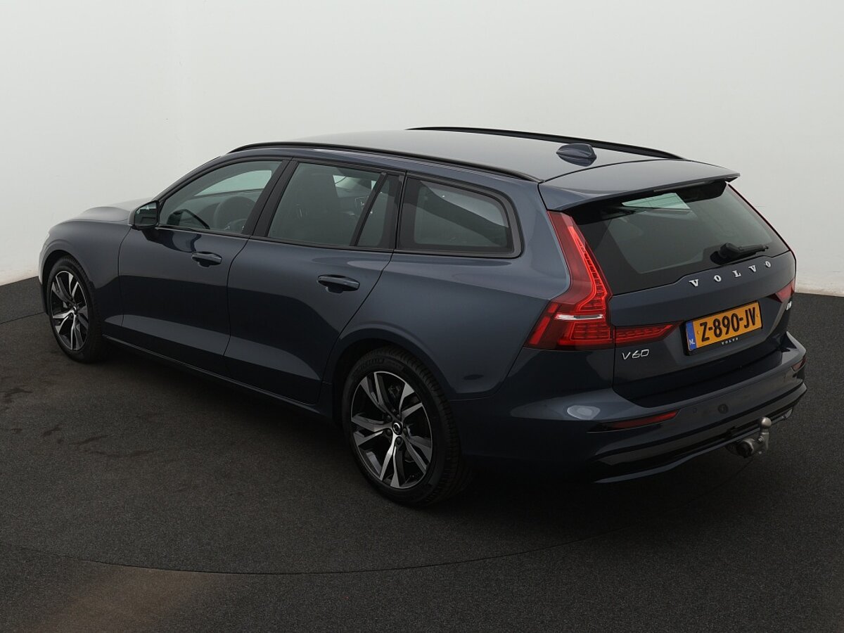 40098586 volvo v60 2 0 b4 plus dark 3 01