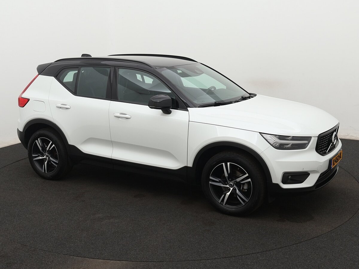 39076220 volvo xc40 1 5 t3 r design 58