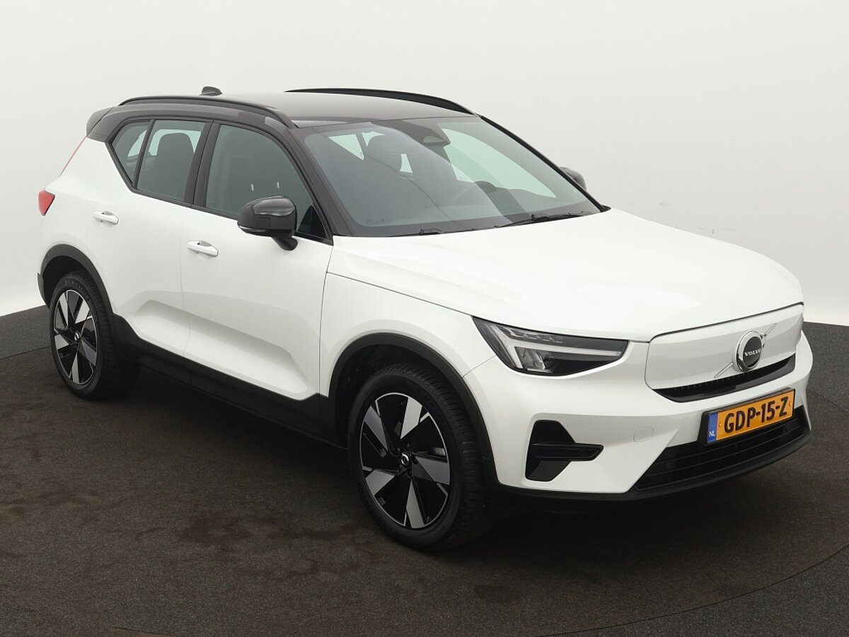 42990933 volvo xc40 extended plus 82 kwh 7 02