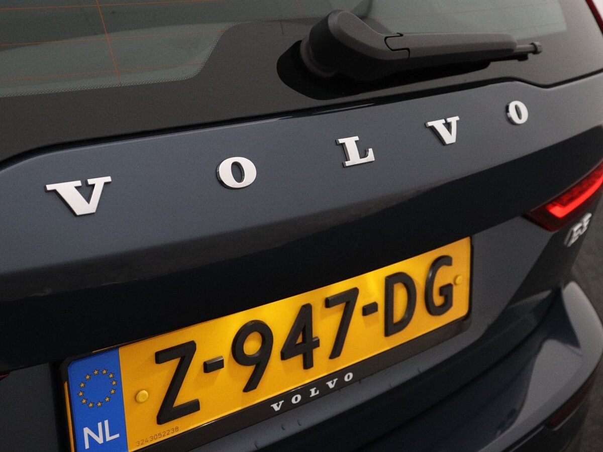 40000939 volvo v60 2 0 b3 essential edition 84c571