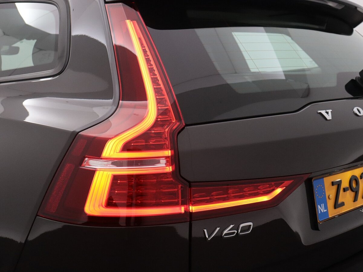 40913528 volvo v60 2 0 b3 essential edition trekhaak climate pack driver assi 8e8a7d