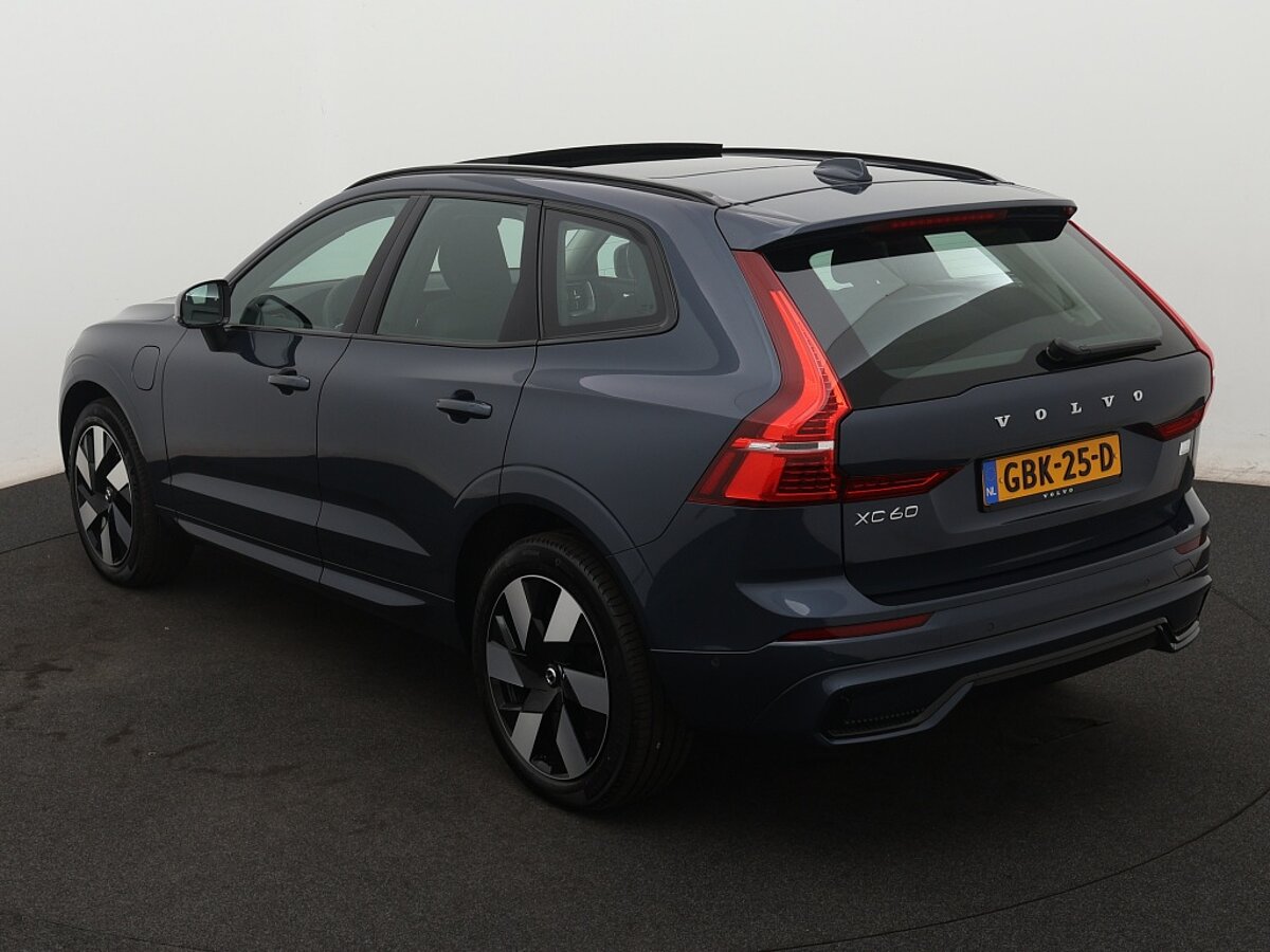 40098561 volvo xc60 2 0 t6 awd ultra dark 3 02