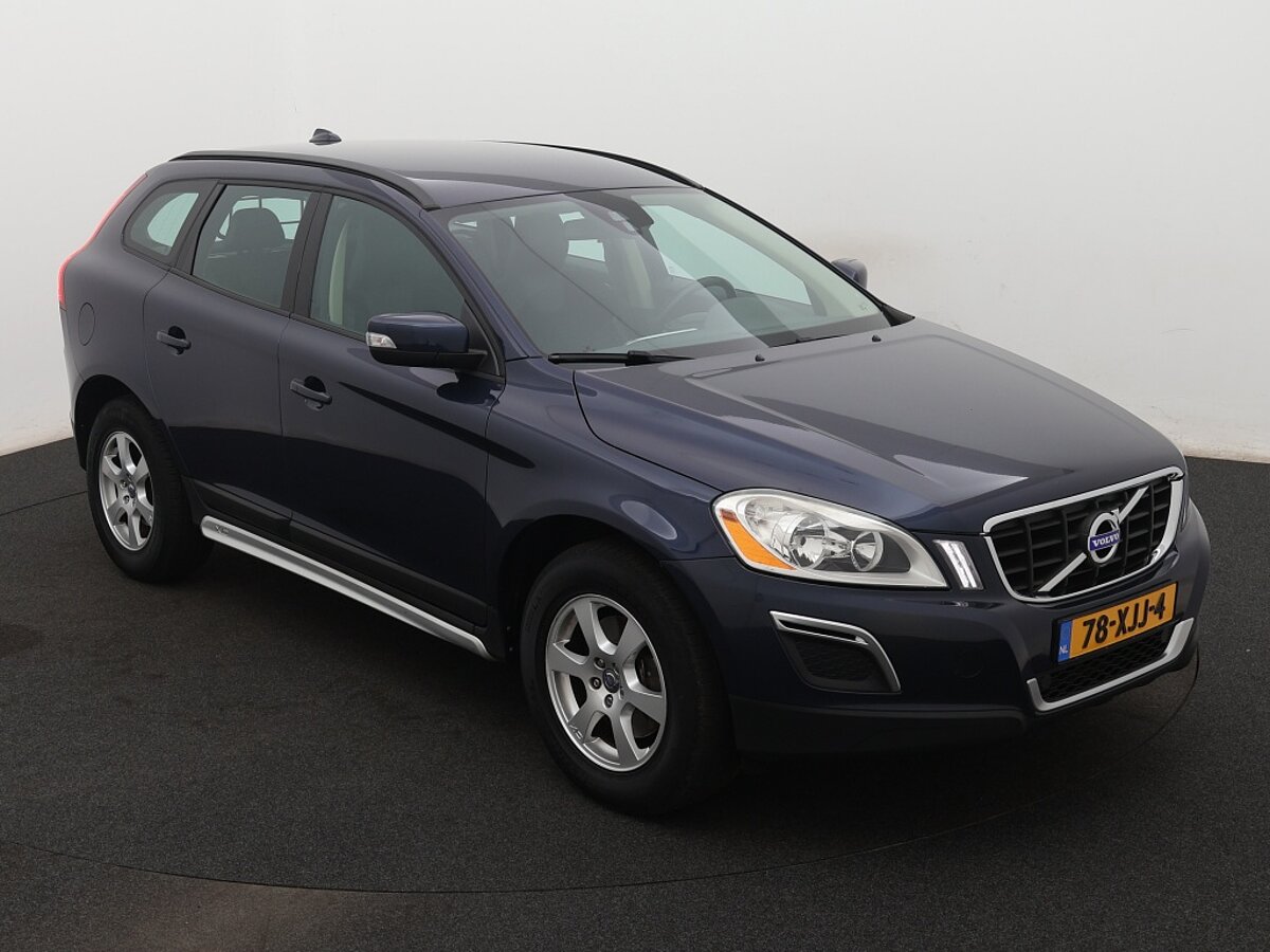 40079265 volvo xc60 2 0 t5 kinetic 8 06