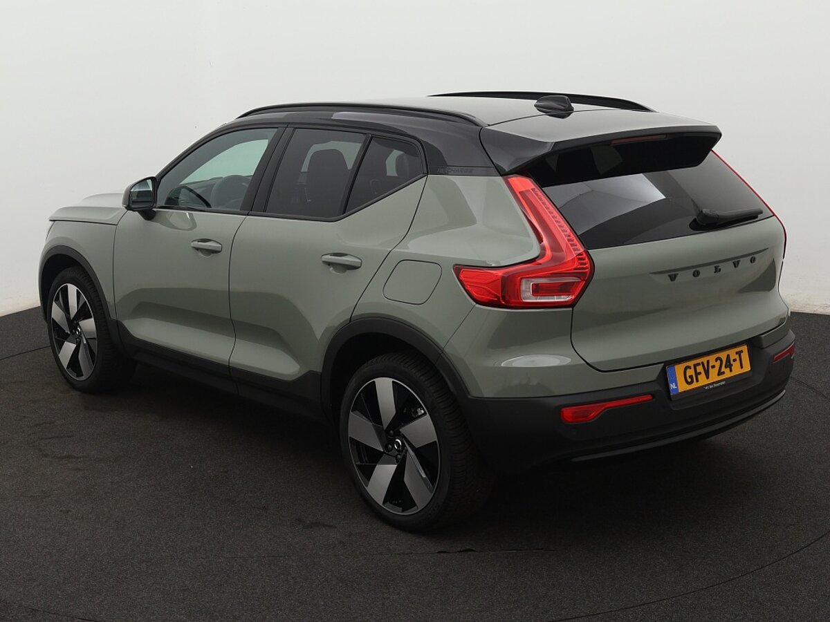 40111857 volvo xc40 extended plus 82 kwh 3 02