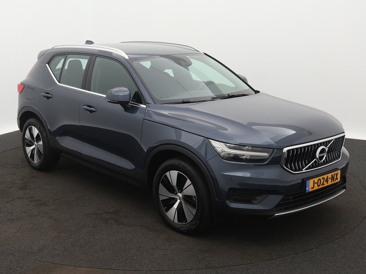 42010099 volvo xc40 1 5 t4 recharge inscription expression 8 02