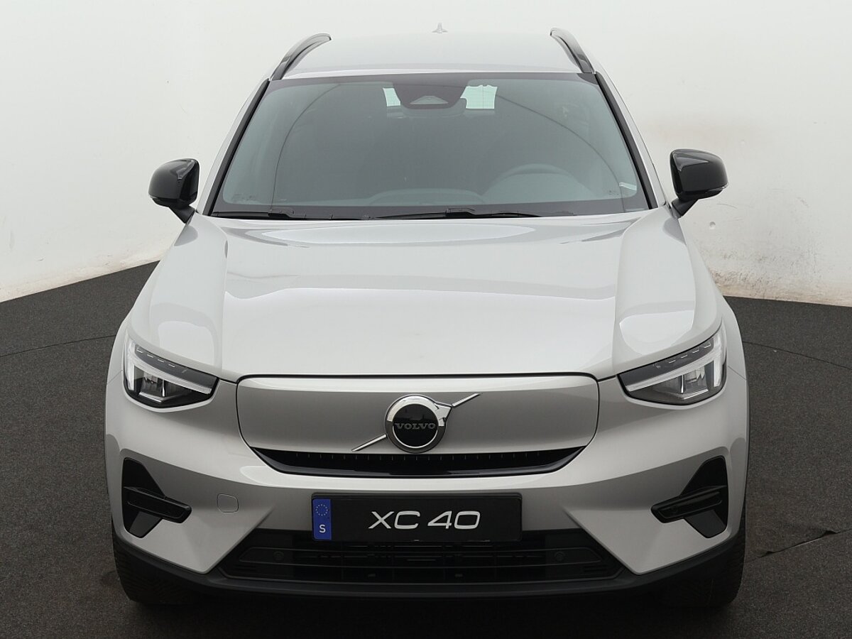 38406680 volvo xc40 extended plus 82 kwh 9 09