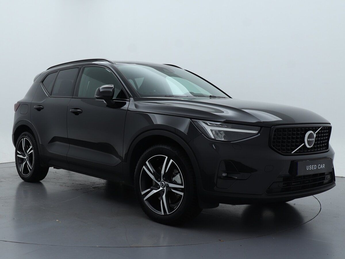 41293023 volvo xc40 1 5 t5 r ult dark 3 04