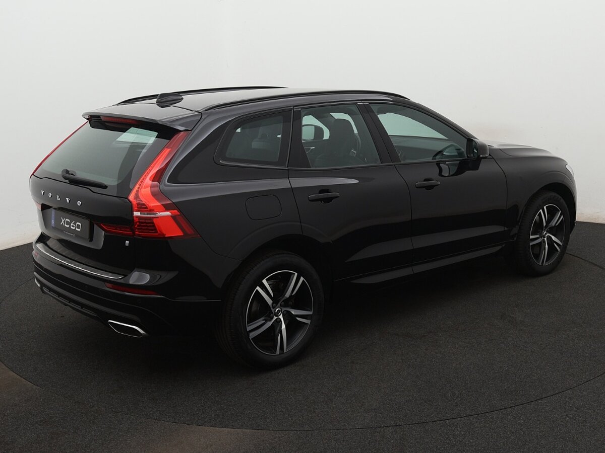 39331783 volvo xc60 2 0 b5 awd r design 5e0bd4